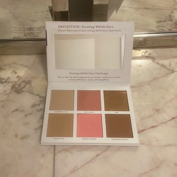 Nesting Bitch Face Face Palette - Picture 2 of 2